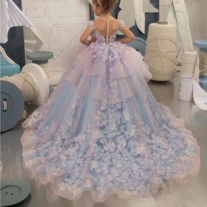 Only worn once kingdom boutique, flower girl dress